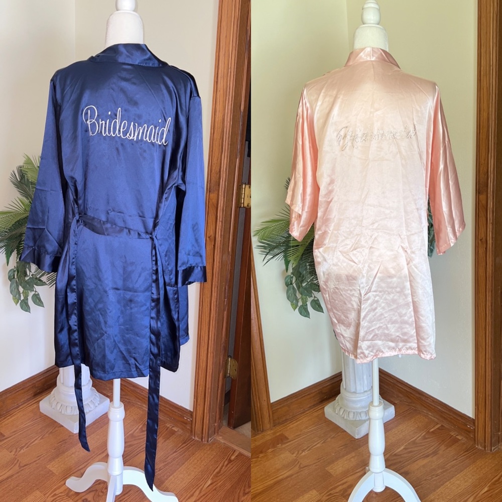 Bridesmaid Robes - Picture 1 of 8
